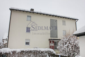 Außenansicht Eingangsbereich 1