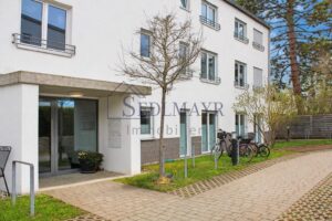 Außenansicht Eingangsbereich