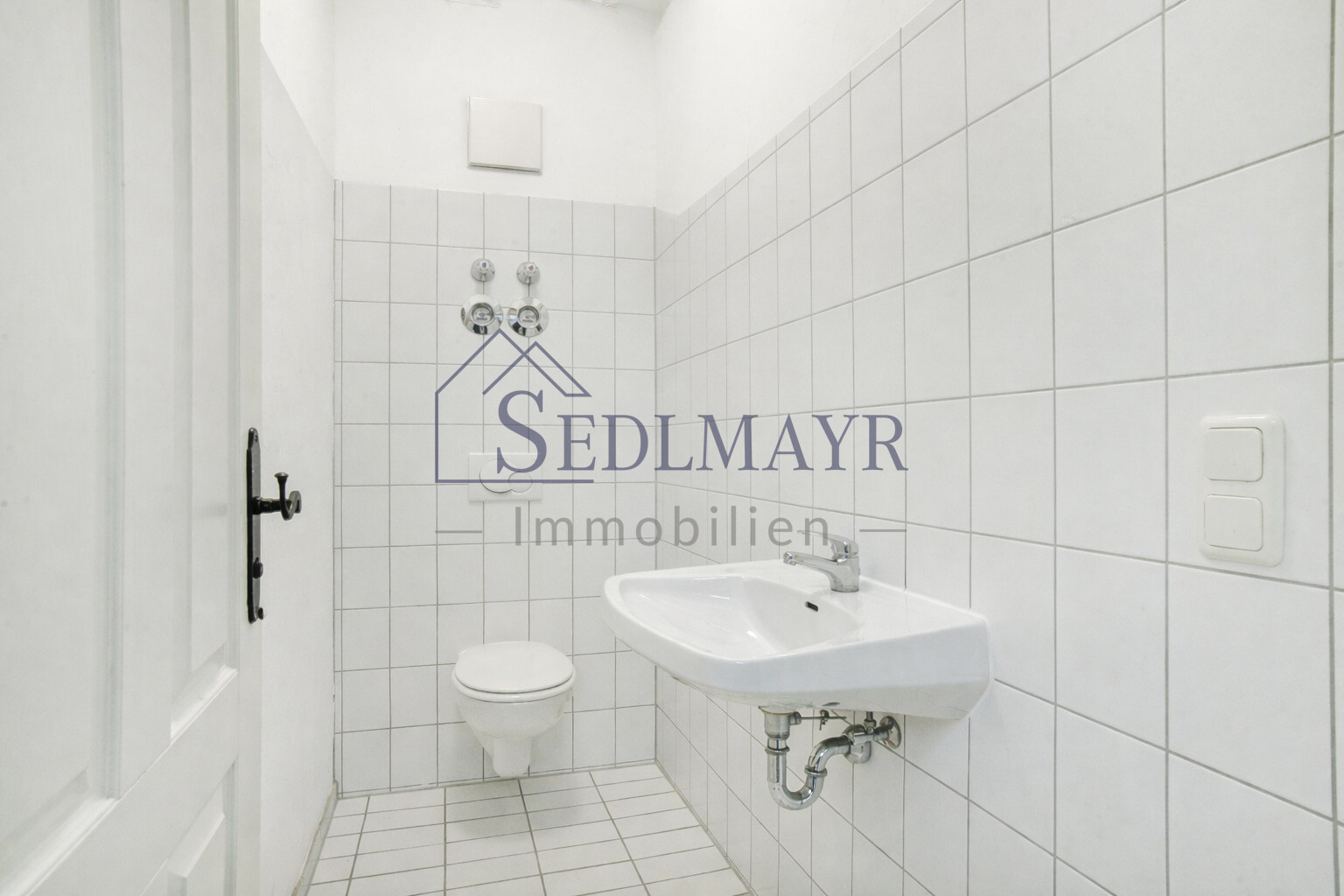 Ansicht Badezimmer mit Toilette