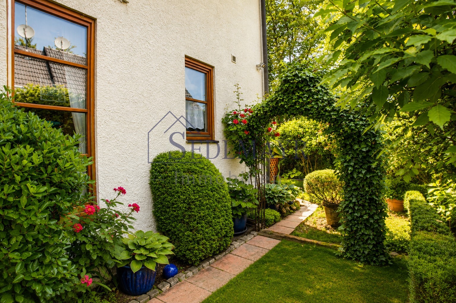Ansicht Weg in den Garten