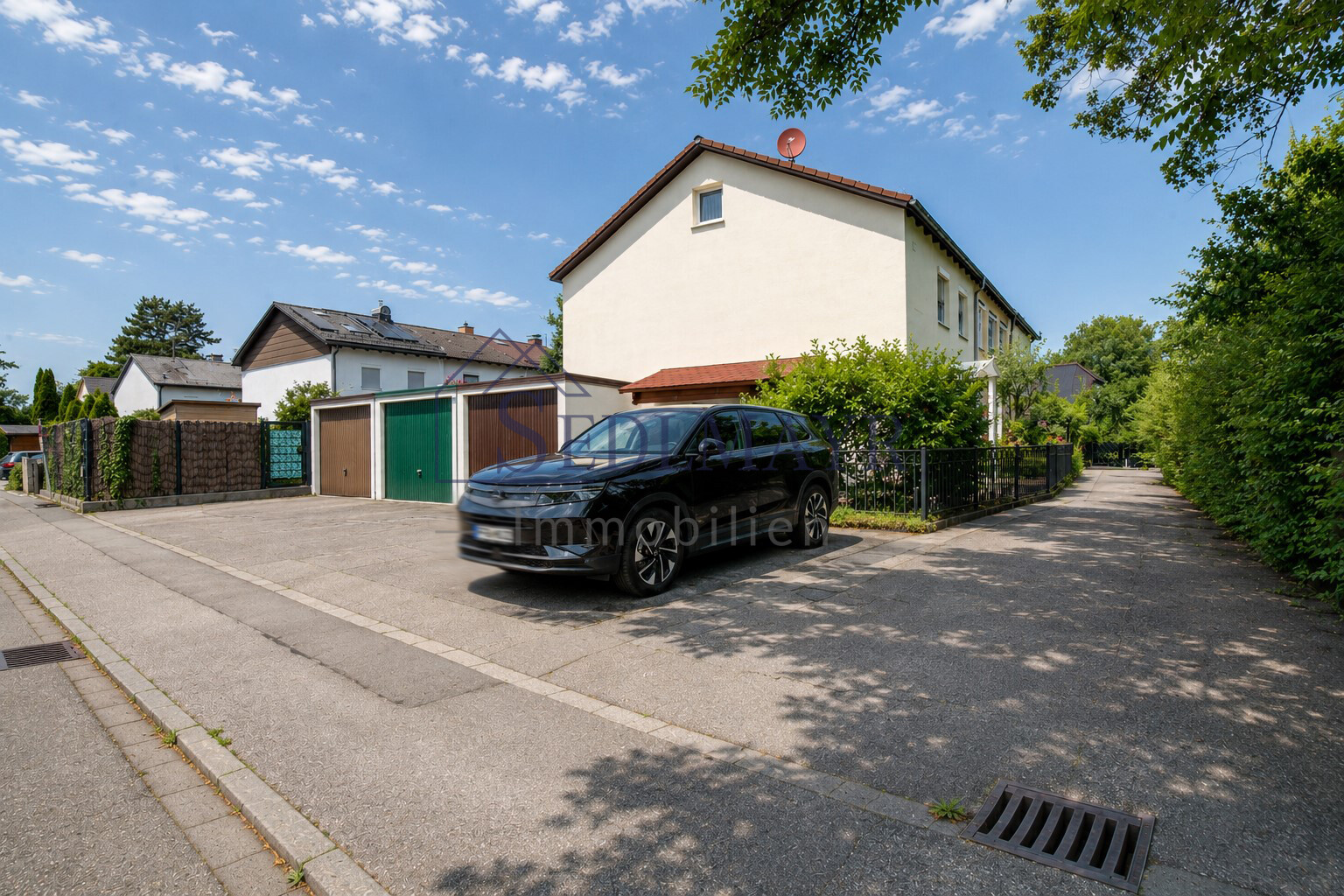 Ansicht Garage-Stellplätze